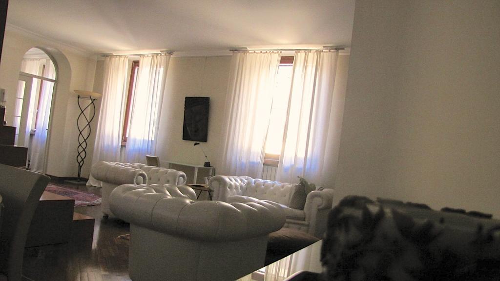 Appartamento "Domus Coeli" Verona Ruang foto